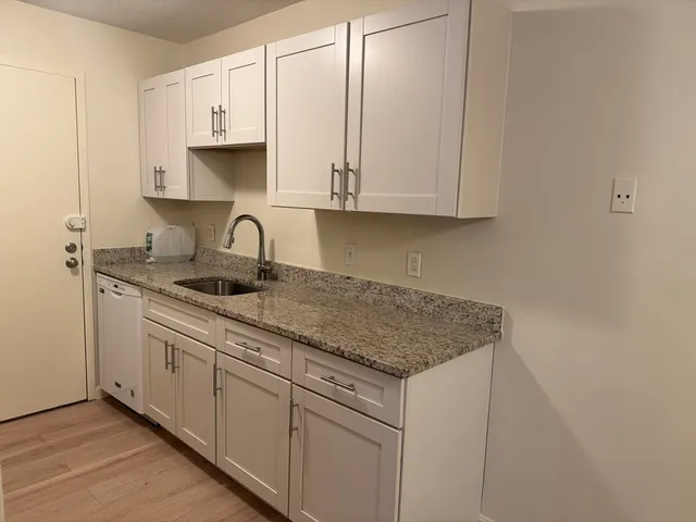 $329,900 | 52 Village Brook Lane, Unit 14, Natick, MA 01760