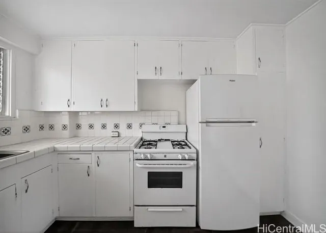 $349,800 | 1540 Magazine Street, Unit B1, Honolulu, HI 96822