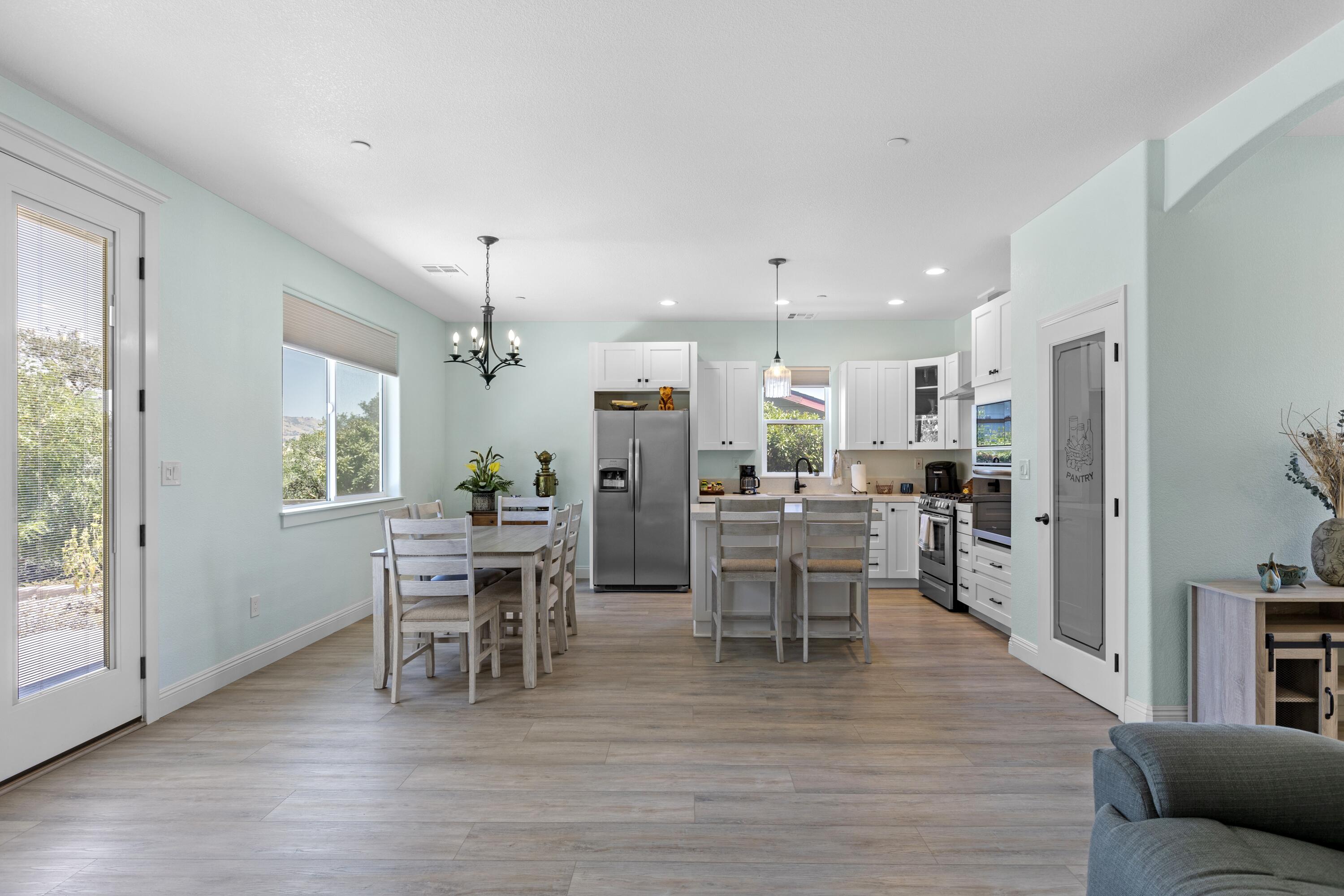 21276 White Pine Drive Tehachapi, CA 93561 - Photo 11 of 33 6Y9A2497 copy