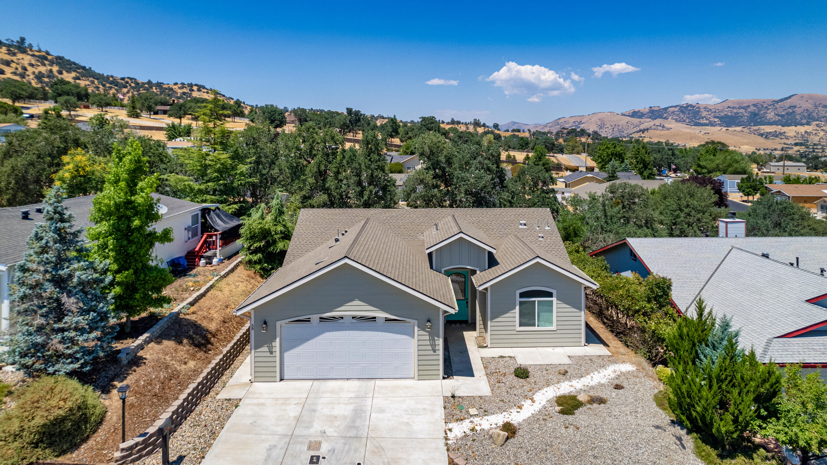 21276 White Pine Drive Tehachapi, CA 93561 - Photo 33 of 33 DJI_0008