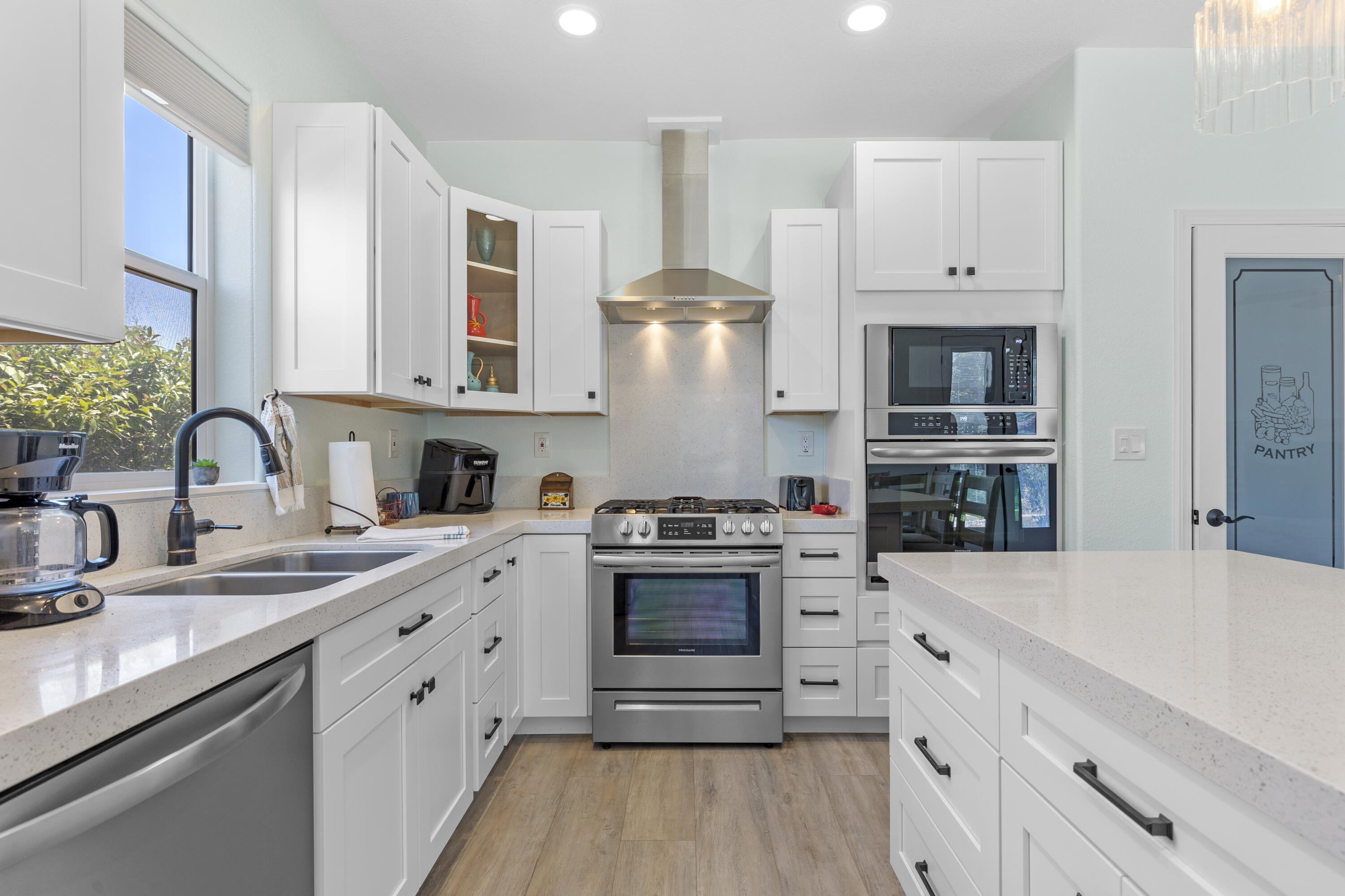 21276 White Pine Drive Tehachapi, CA 93561 - Photo 8 of 33 6Y9A2505 copy