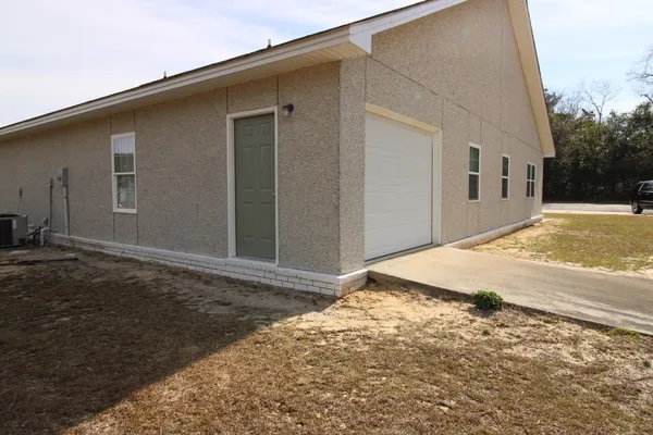 $1,600 | 324 South 5th Street, Jesup, GA 31545