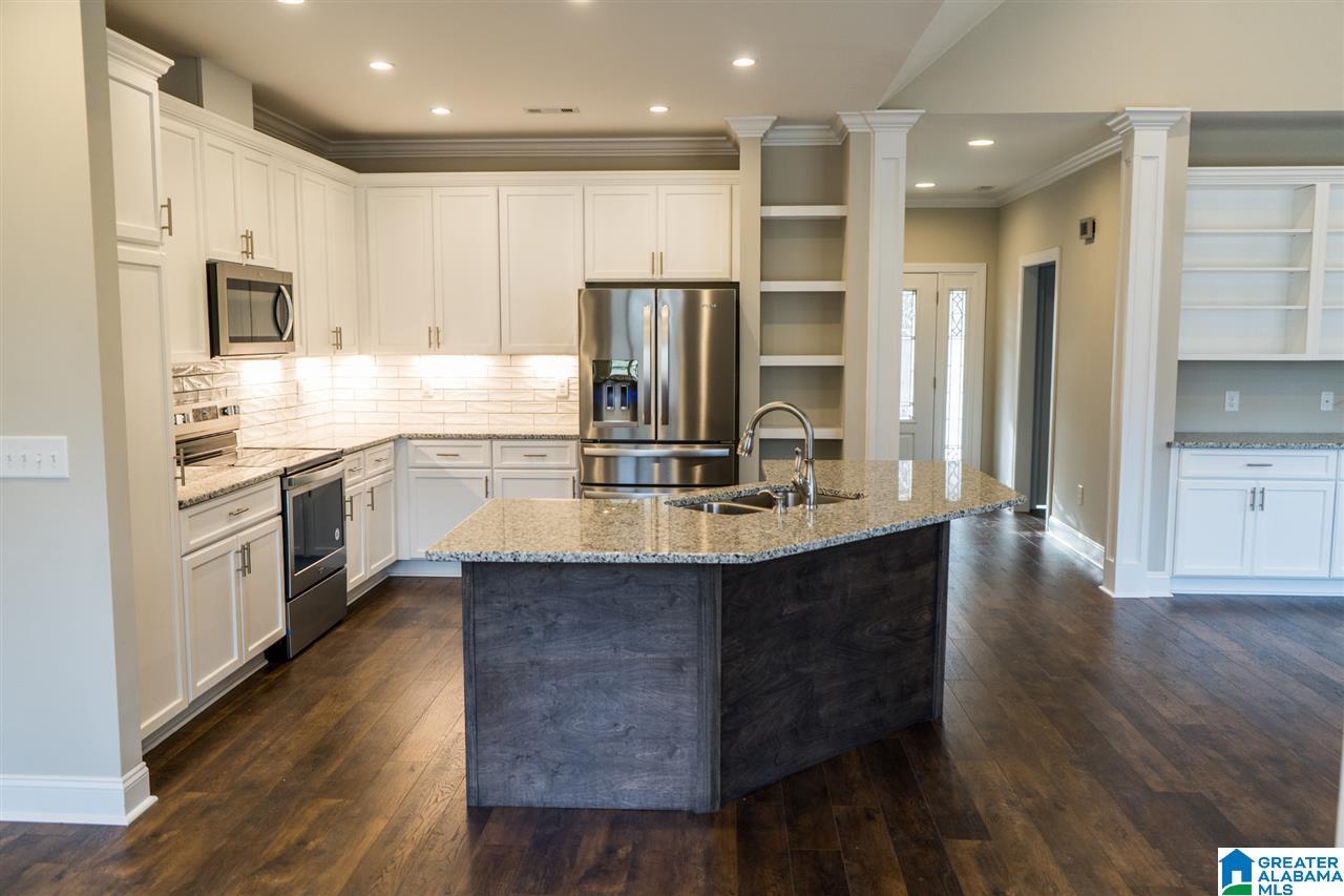 504 9th Street Clanton, AL 35045 - Photo 8 of 33
