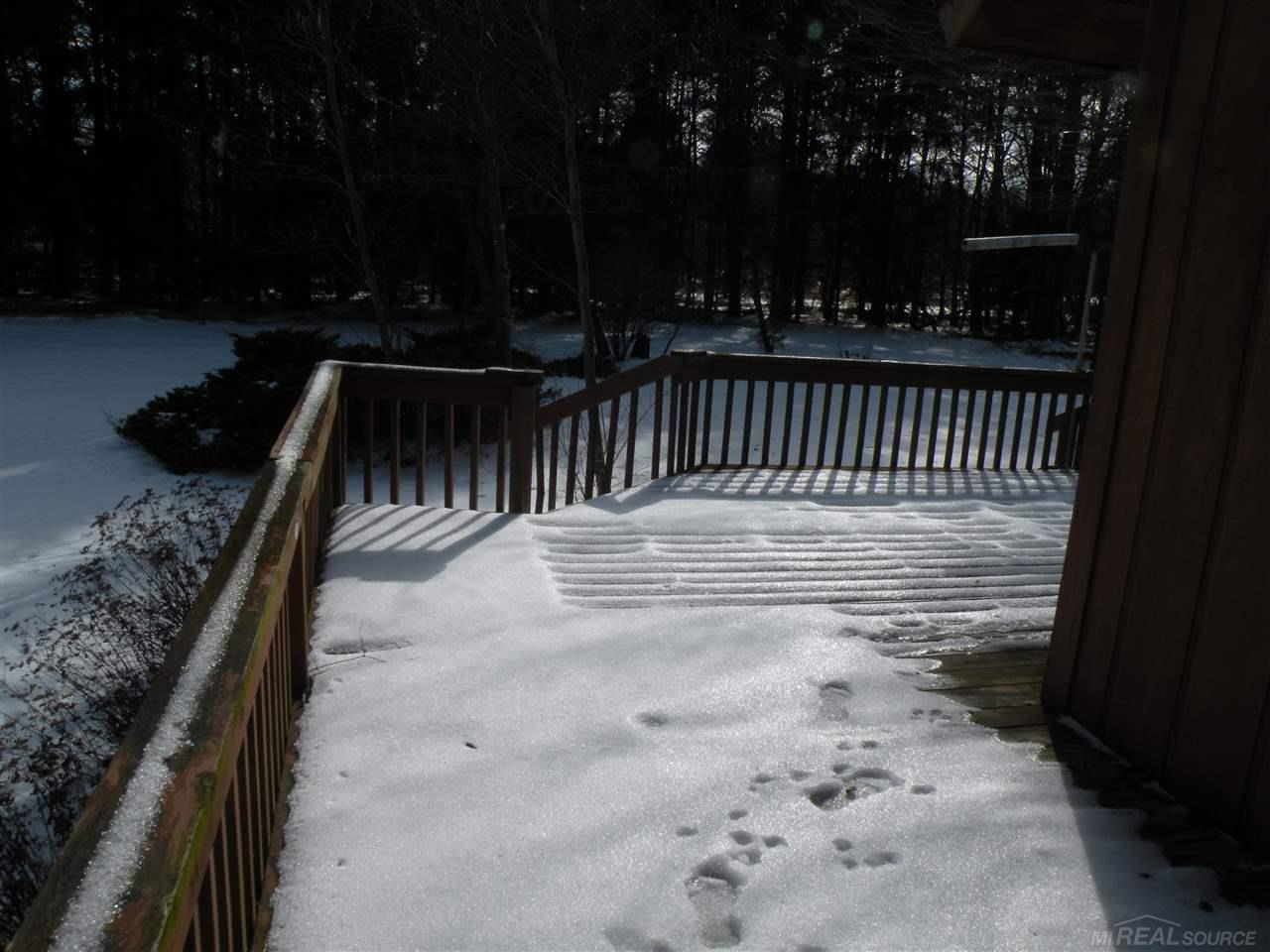 4818 Lakeshore Road Lexington, MI 48450 - Photo 5 of 30 31371204-5.JPG