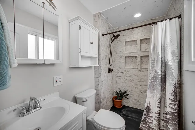 $477,500 | 960 Norman Drive, Hoffman Estates, IL 60192