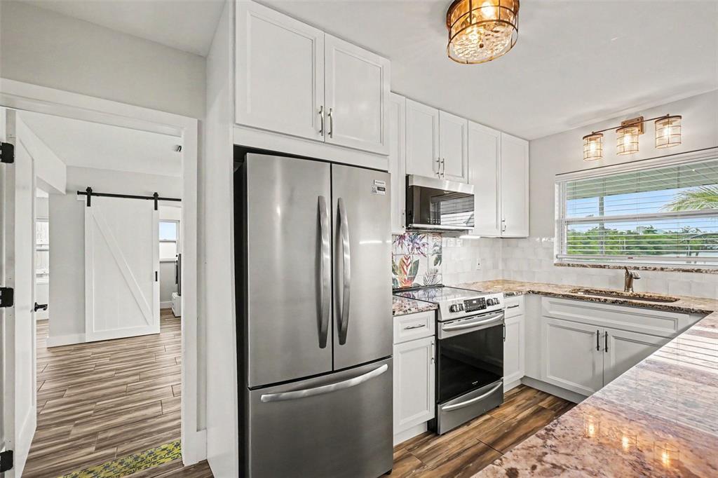 2009 Tarpon Road Palmetto, FL 34221 - Photo 6 of 25