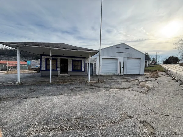 $55,000 | 308 South Main Street, Marengo, IN 47140