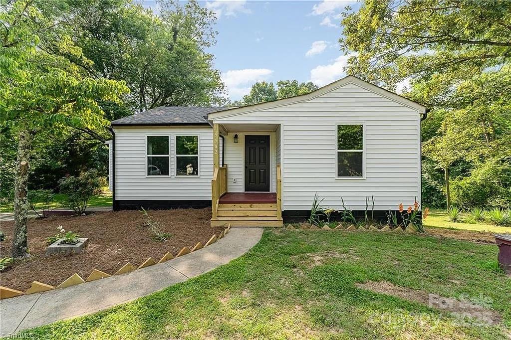 5582 Davis Road Walkertown, NC 27051 - Photo 2 of 6 Gallery Image 2