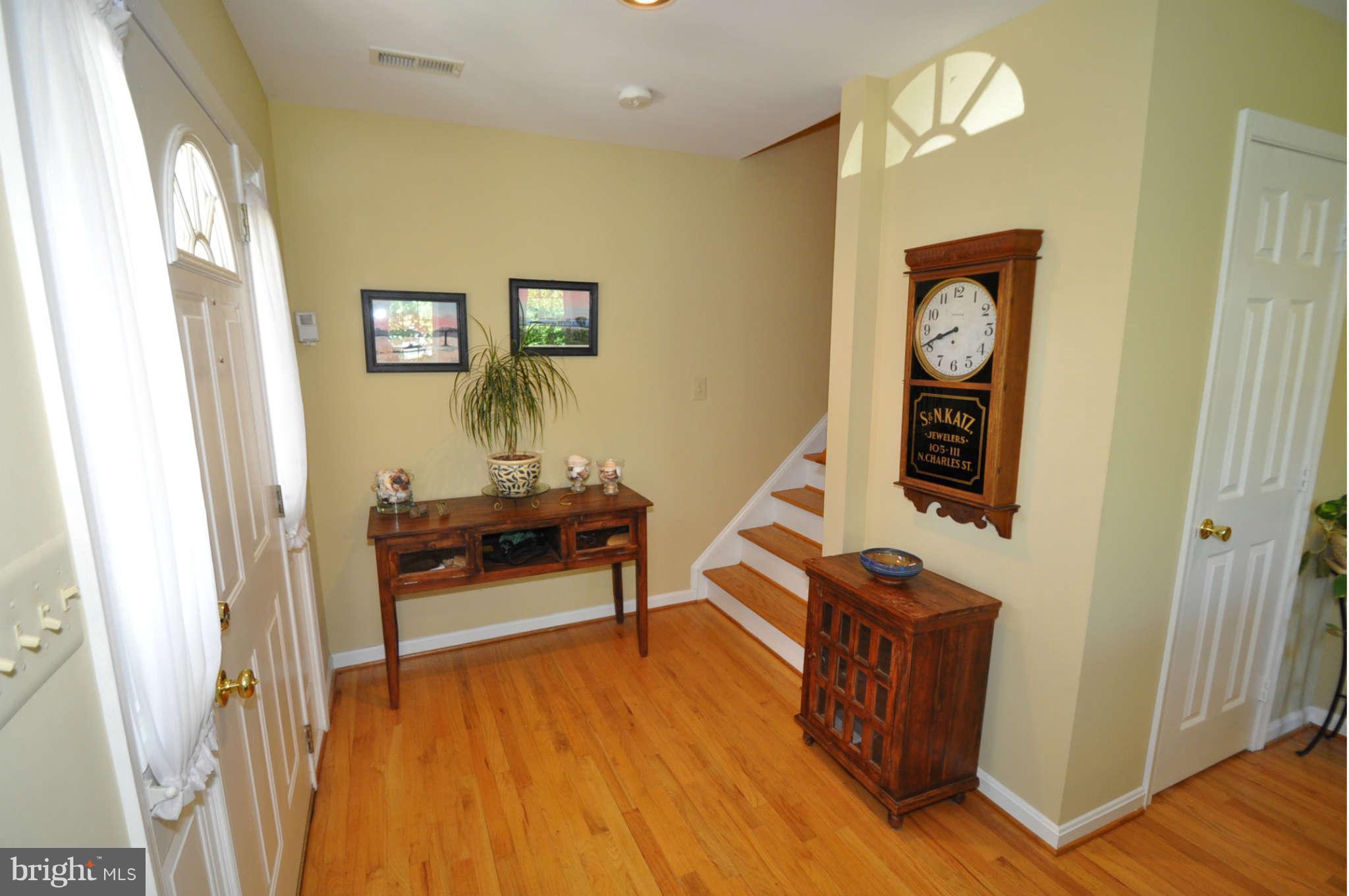 4732 Oak Road Shady Side, MD 20764 - Photo 2 of 26 Interior (General)