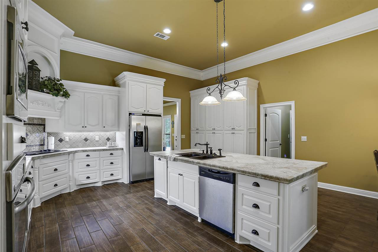 1122 Pointe Cove Brandon, MS 39042 - Photo 13 of 37 Photo 13