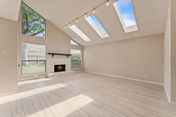 $3,100 | 11530 Ella Lee Drive, Houston, TX 77077