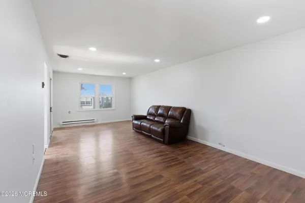 $324,000 | 93 Baser Lane, Brick, NJ 08724