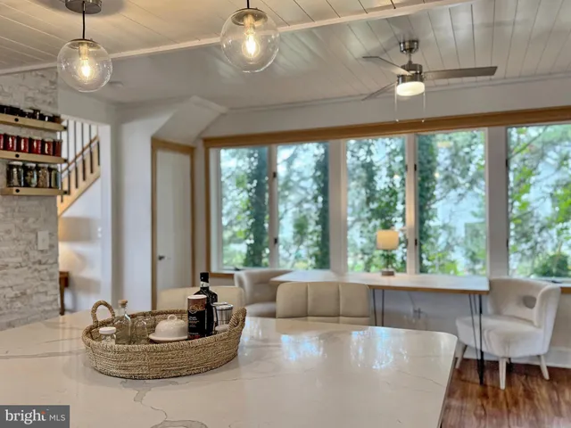 $929,000 | 15445 Potomac River Drive, Cobb Island, MD 20625