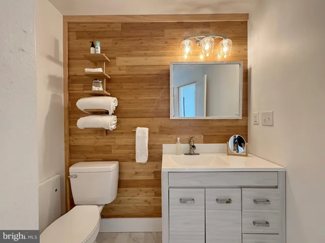 $929,000 | 15445 Potomac River Drive, Cobb Island, MD 20625