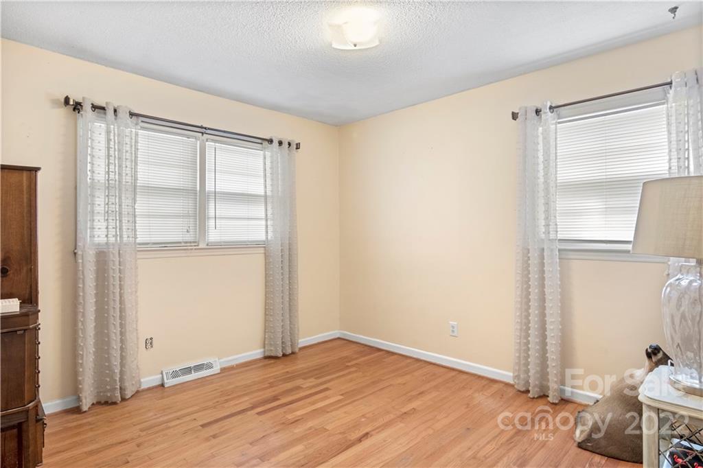 121 Victoria Road Cherryville, NC 28021 - Photo 21 of 24 Gallery Image 21