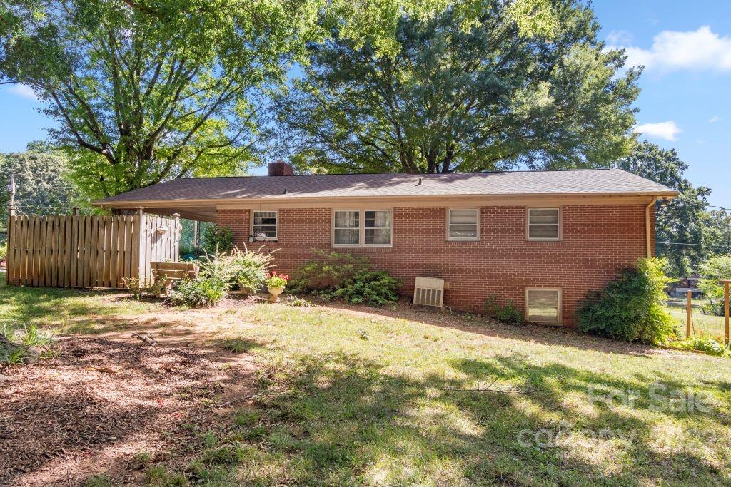 121 Victoria Road Cherryville, NC 28021 - Photo 3 of 24 Gallery Image 3