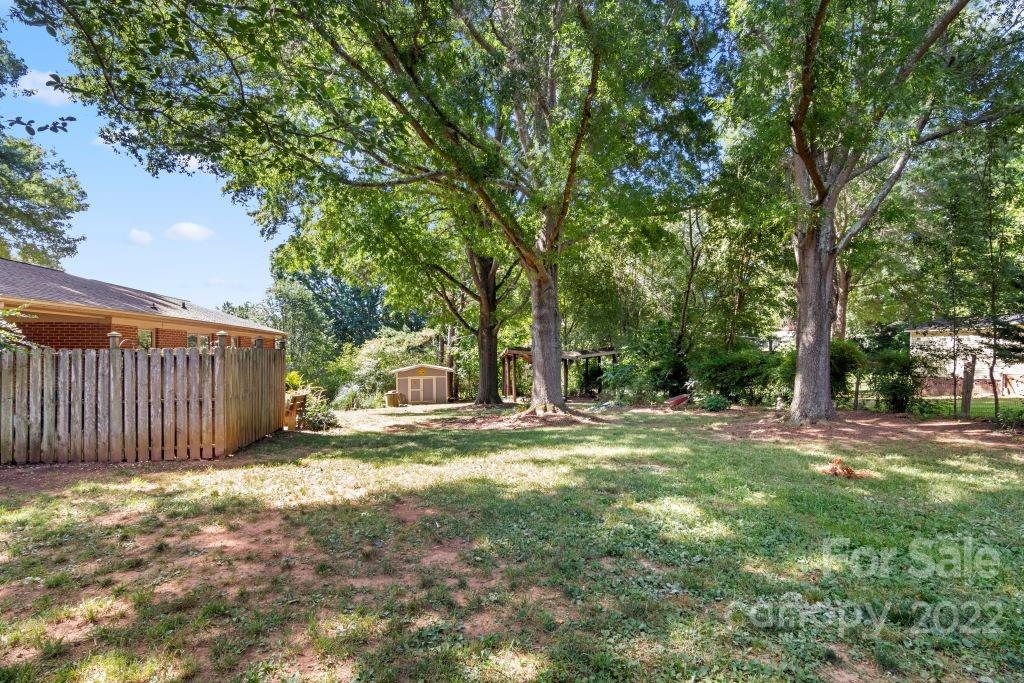 121 Victoria Road Cherryville, NC 28021 - Photo 4 of 24 Gallery Image 4