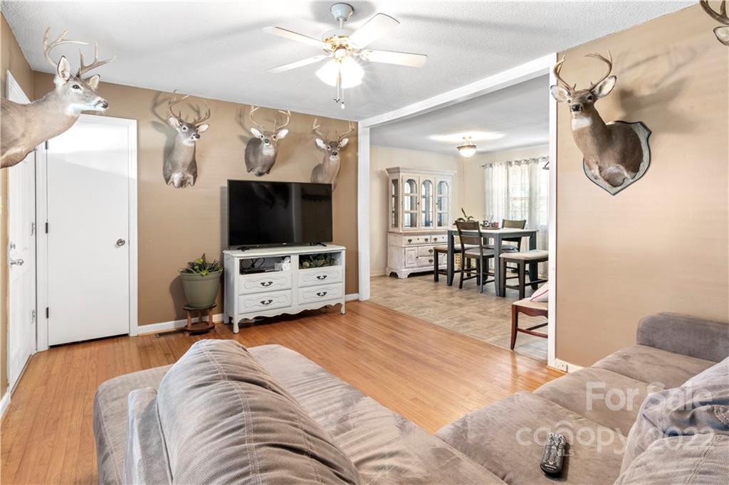 121 Victoria Road Cherryville, NC 28021 - Photo 5 of 24 Gallery Image 5