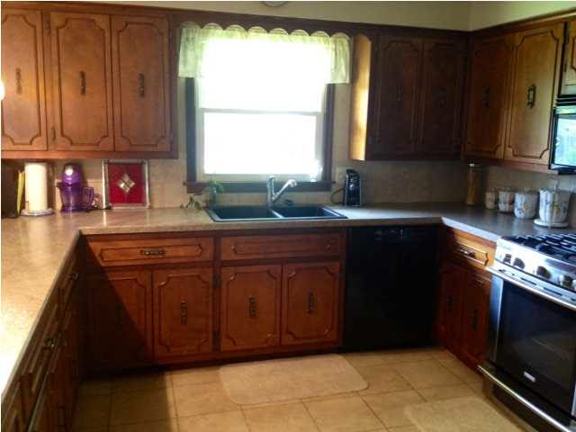 7941 Spry Road Evansville, IN 47715 - Photo 6 of 30 Gallery Image 6