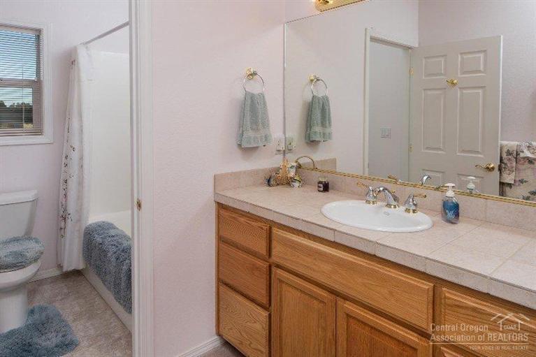 22360 Rickard Road Bend, OR 97702 - Photo 12 of 24 Additional Photo