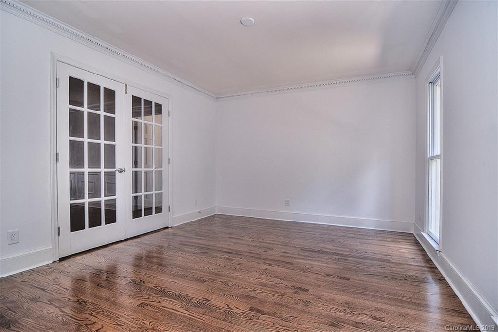 2121 Sutton Springs Road, Unit 52 Charlotte, NC 28226 - Photo 15 of 46 Gallery Image 15