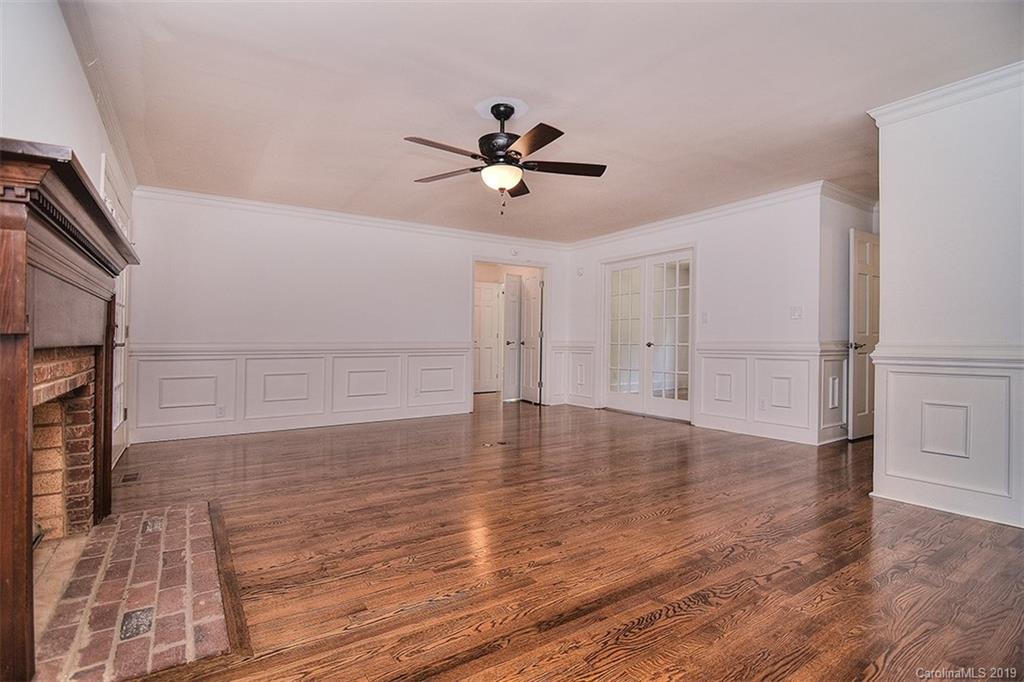 2121 Sutton Springs Road, Unit 52 Charlotte, NC 28226 - Photo 19 of 46 Gallery Image 19