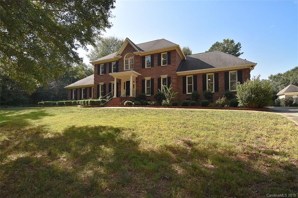 2121 Sutton Springs Road, Unit 52 Charlotte, NC 28226 - Photo 3 of 46 Gallery Image 3