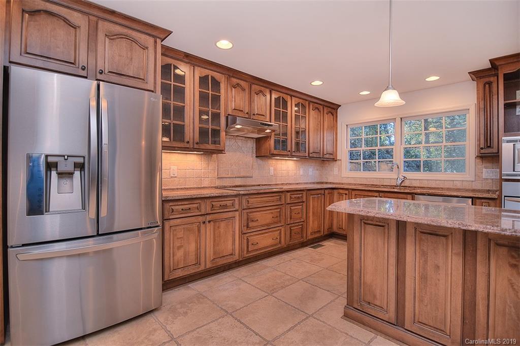 2121 Sutton Springs Road, Unit 52 Charlotte, NC 28226 - Photo 22 of 46 Gallery Image 22