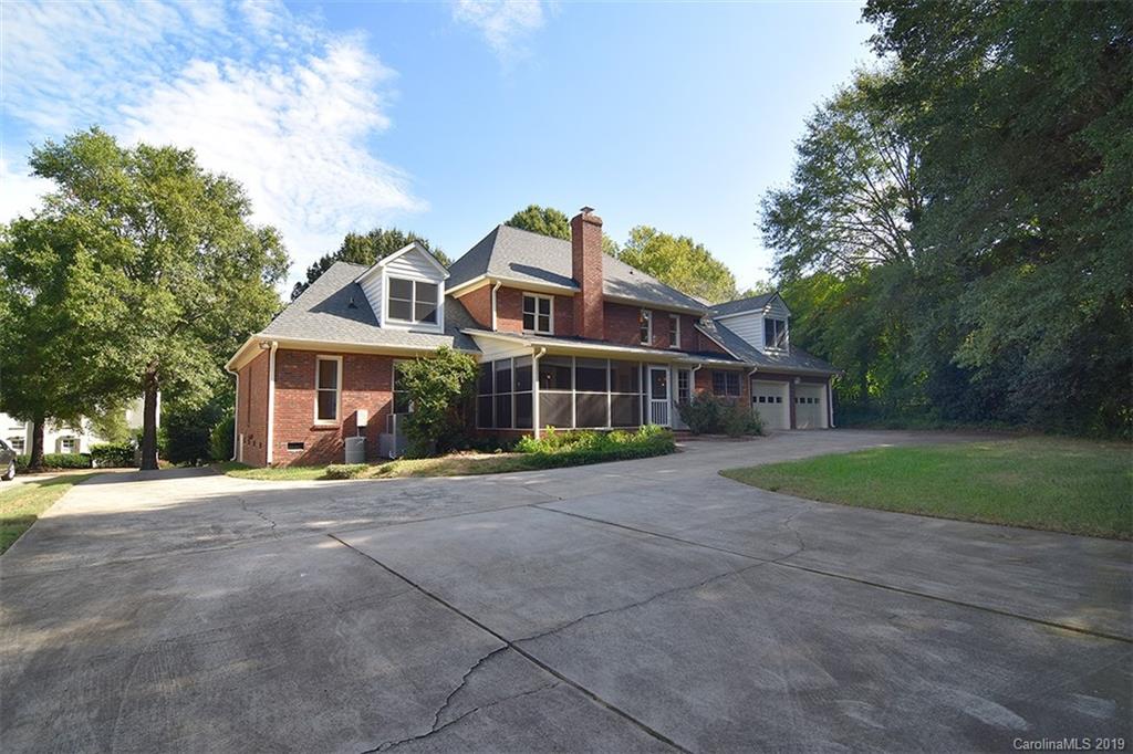 2121 Sutton Springs Road, Unit 52 Charlotte, NC 28226 - Photo 4 of 46 Gallery Image 4