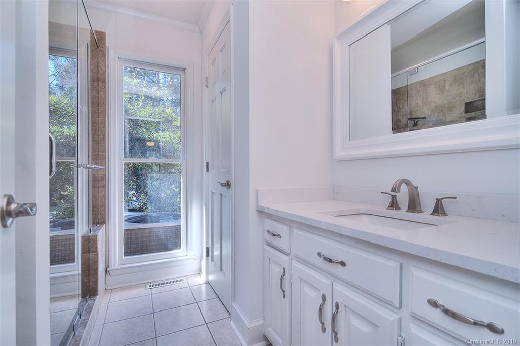 2121 Sutton Springs Road, Unit 52 Charlotte, NC 28226 - Photo 31 of 46 Gallery Image 31