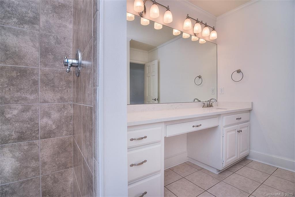 2121 Sutton Springs Road, Unit 52 Charlotte, NC 28226 - Photo 33 of 46 Gallery Image 33