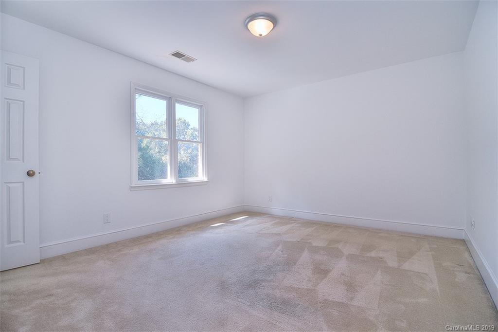 2121 Sutton Springs Road, Unit 52 Charlotte, NC 28226 - Photo 36 of 46 Gallery Image 36