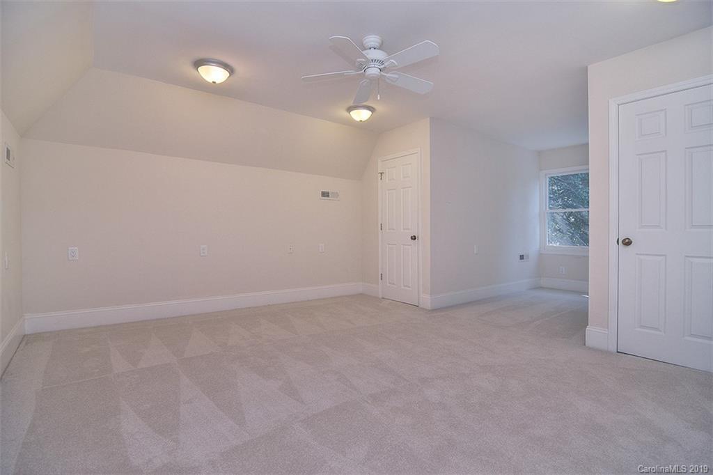 2121 Sutton Springs Road, Unit 52 Charlotte, NC 28226 - Photo 43 of 46 Gallery Image 43