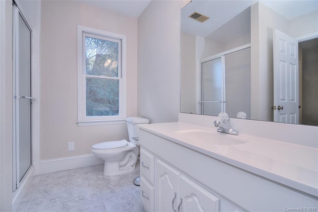 2121 Sutton Springs Road, Unit 52 Charlotte, NC 28226 - Photo 44 of 46 Gallery Image 44