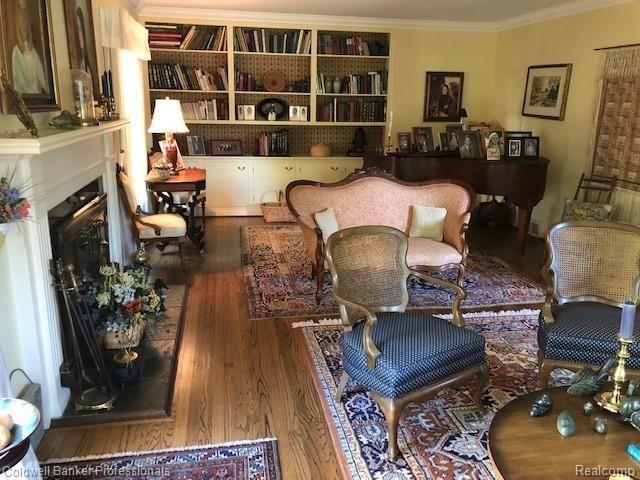 312 Glengarry Road Bloomfield Hills, MI 48301 - Photo 3 of 11 IMG_4113.jpg