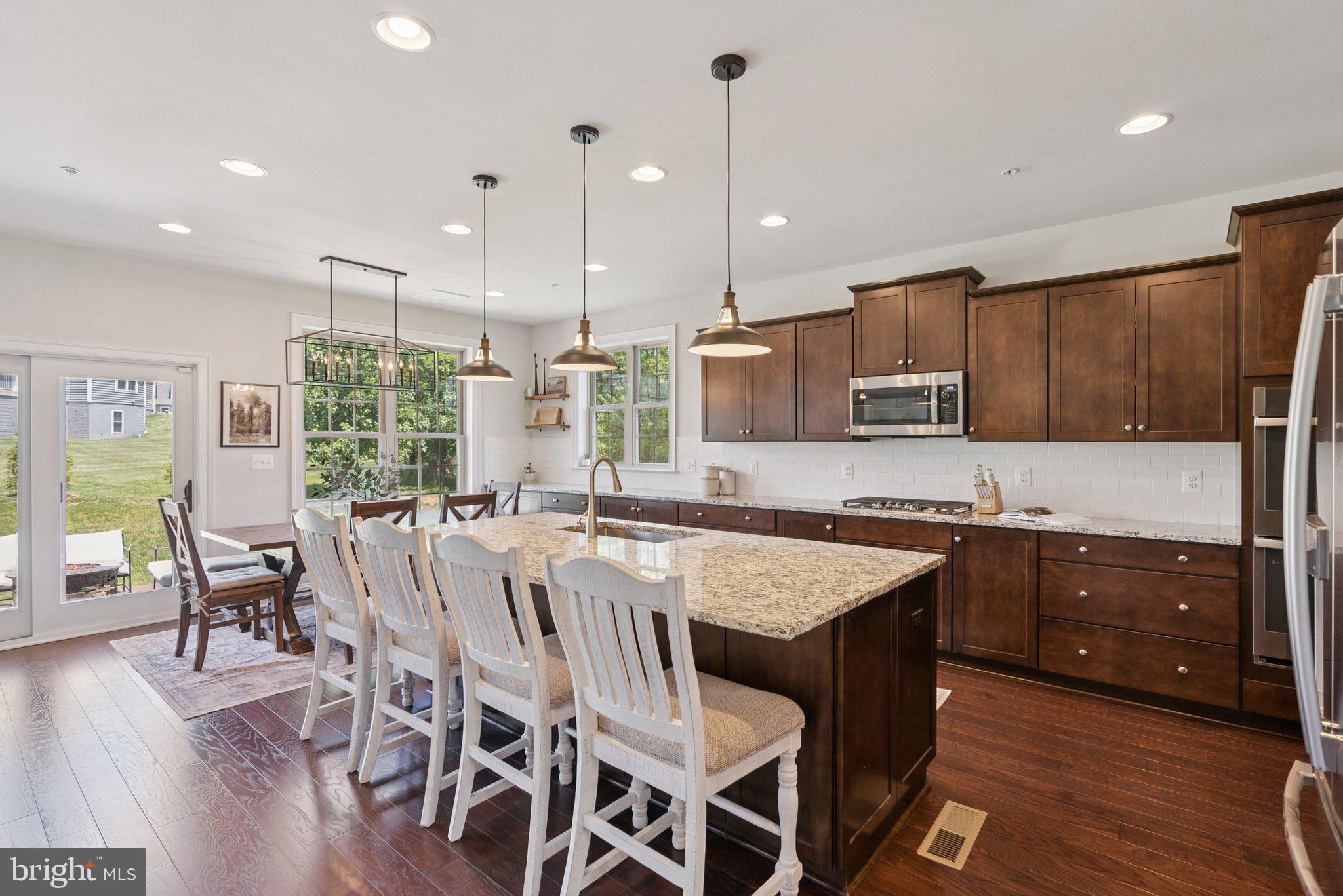 237 Barberry Lane Laytonsville, MD 20882 - Photo 14 of 70 kitchen