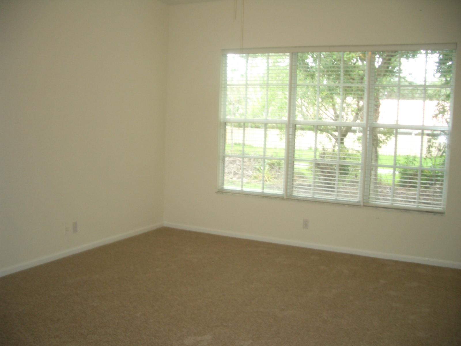 126 Via Rosina Jupiter, FL 33458 - Photo 14 of 29 CIMG6125