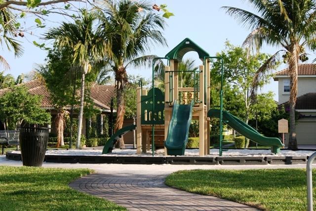 126 Via Rosina Jupiter, FL 33458 - Photo 19 of 29 20160406152949696541000000-o