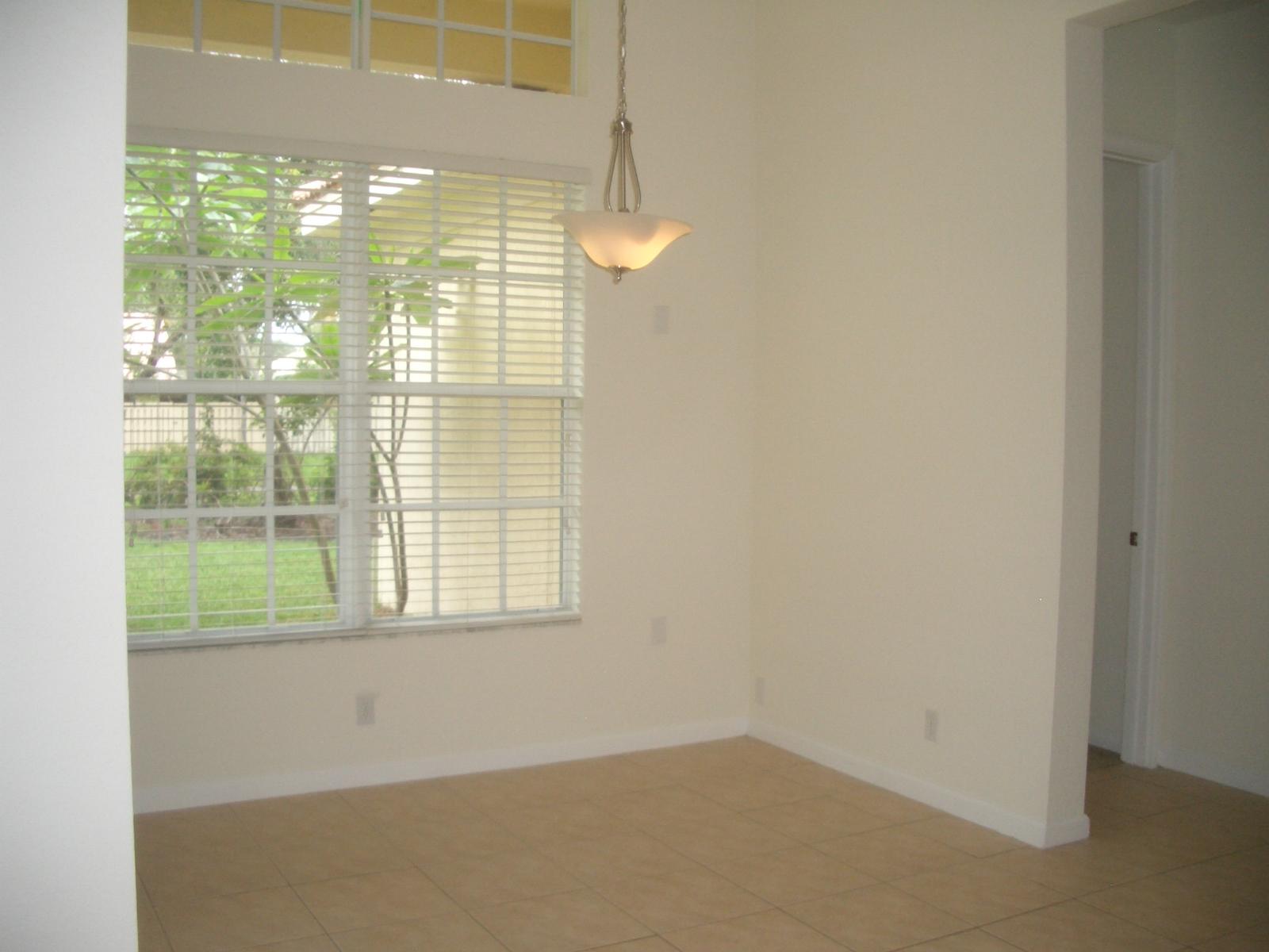 126 Via Rosina Jupiter, FL 33458 - Photo 6 of 29 CIMG6132