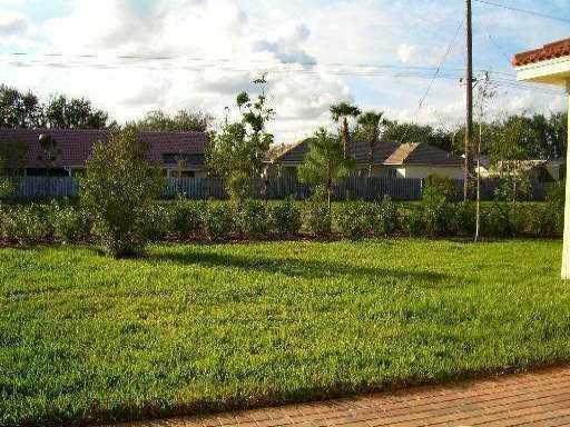 126 Via Rosina Jupiter, FL 33458 - Photo 9 of 29 20130405193556852648000000-o