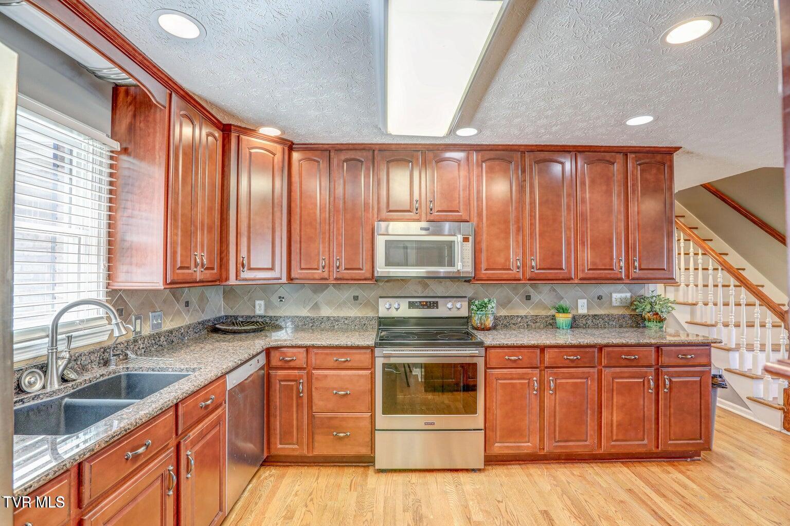 604 Snapps Ferry Road Kingsport, TN 37663 - Photo 21 of 50 21