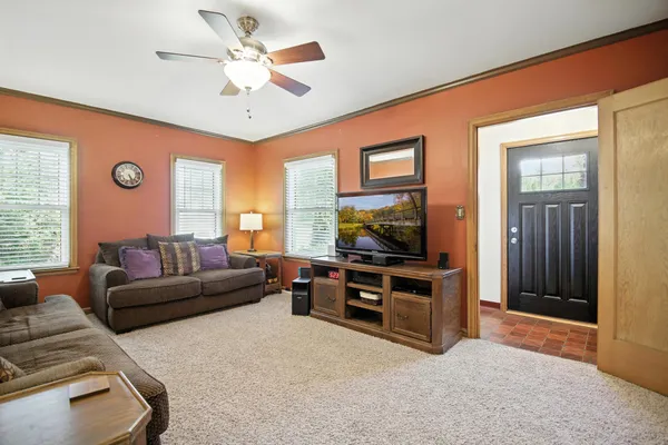 $299,999 | 358 18th Street Southwest, Owatonna, MN 55060