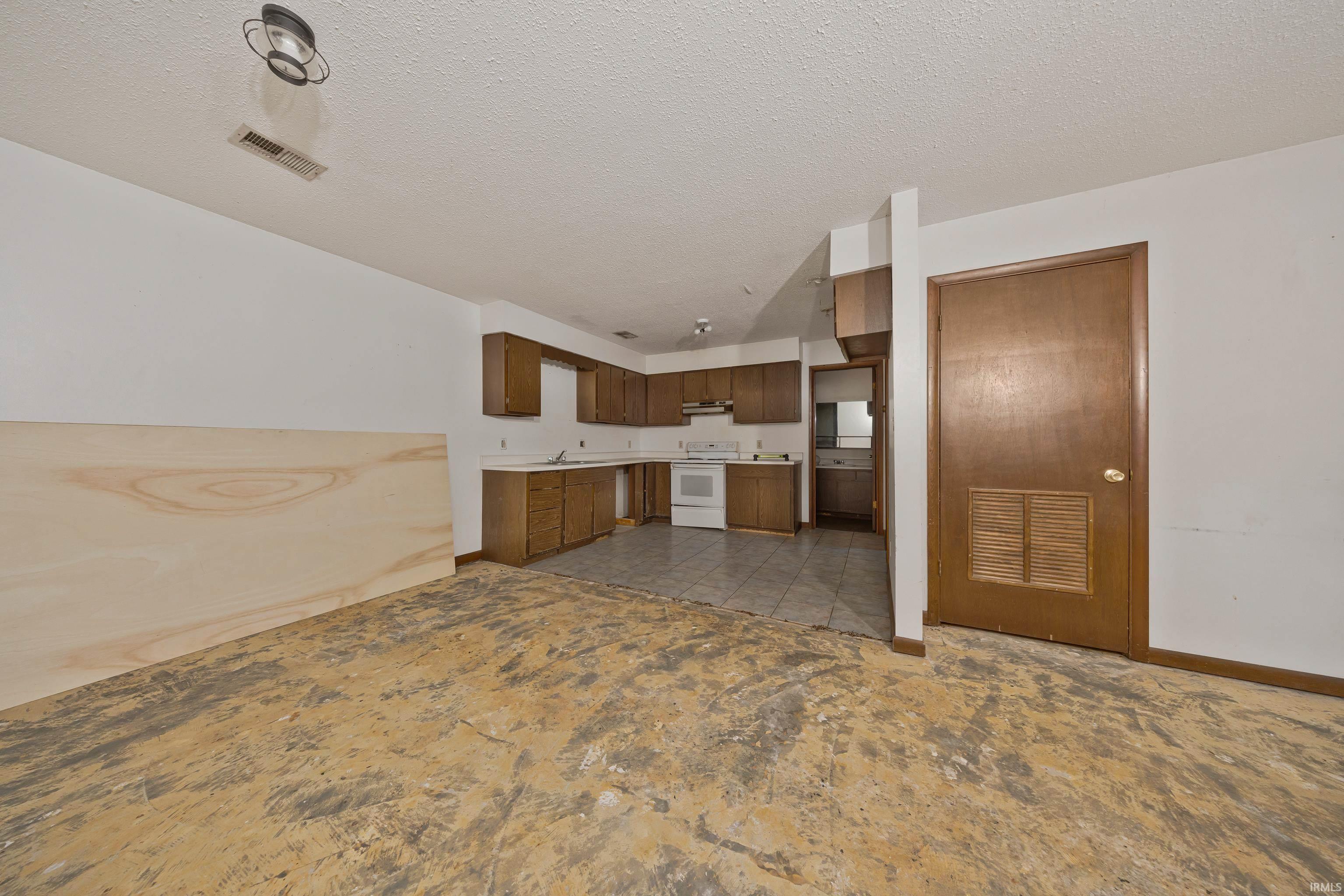 6223 Fox Rdg Road Evansville, IN 47712 - Photo 26 of 35 Gallery Image 26