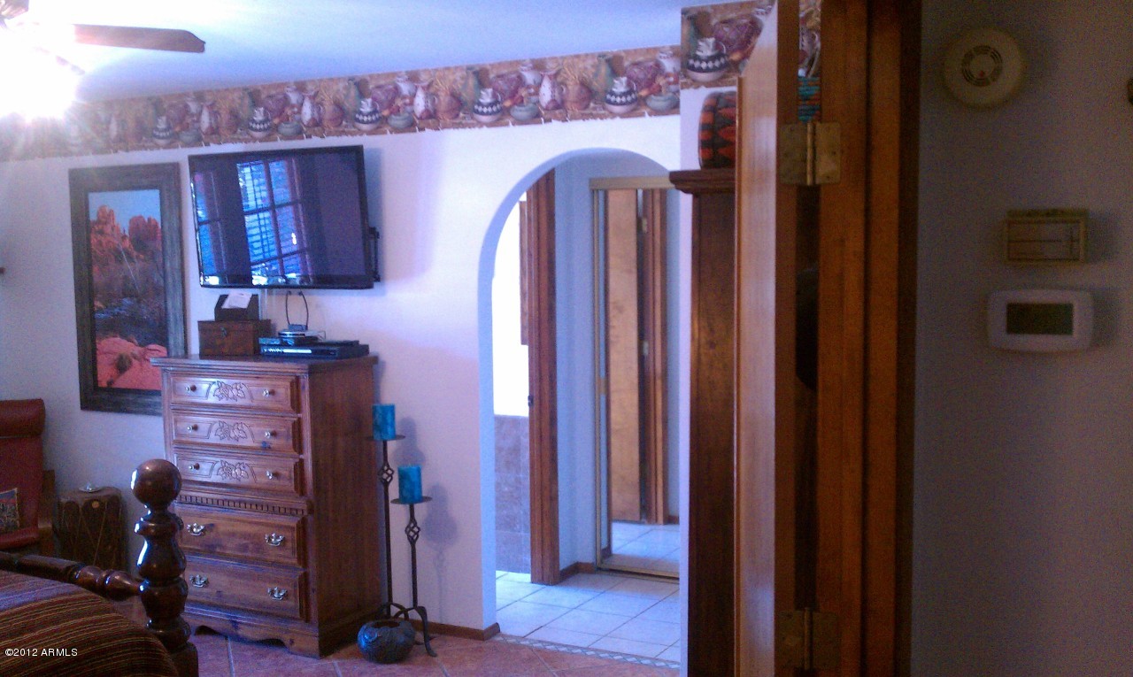 4509 East Hearn Road Phoenix, AZ 85032 - Photo 19 of 23 Hearn Master to Bath