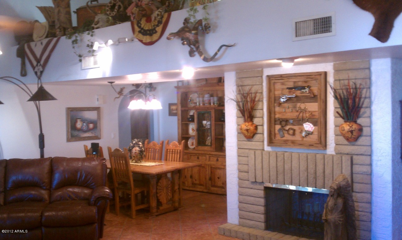 4509 East Hearn Road Phoenix, AZ 85032 - Photo 9 of 23 Hearn Entry to Dining