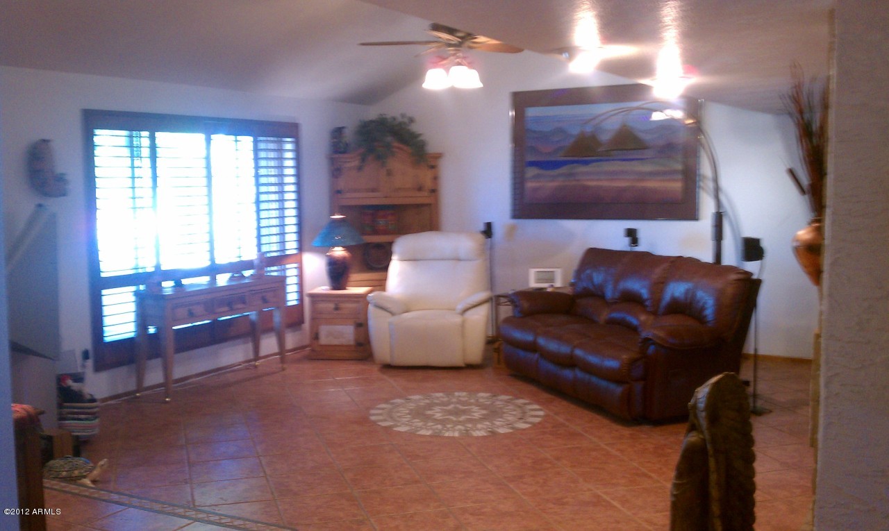 4509 East Hearn Road Phoenix, AZ 85032 - Photo 10 of 23 Hearn Family Room