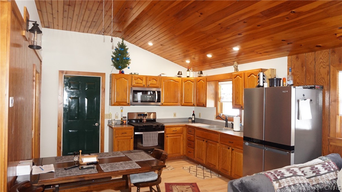 364 Mccaw Road Redfield, NY 13437 - Photo 6 of 35