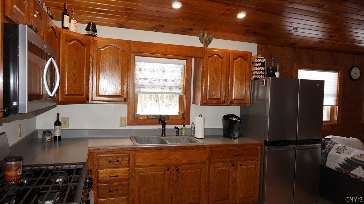 364 Mccaw Road Redfield, NY 13437 - Photo 9 of 35