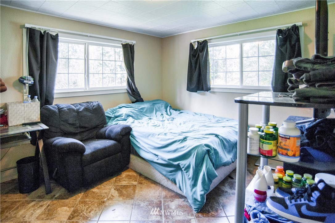 1889 Zylstra Road Oak Harbor, WA 98277 - Photo 14 of 24 Gallery Image 14