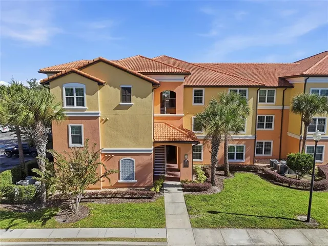 $225,000 | 5447 Vineland Road, Unit 1205, Orlando, FL 32811